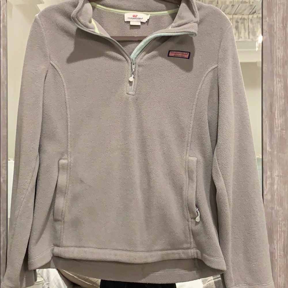 Vineyard vines